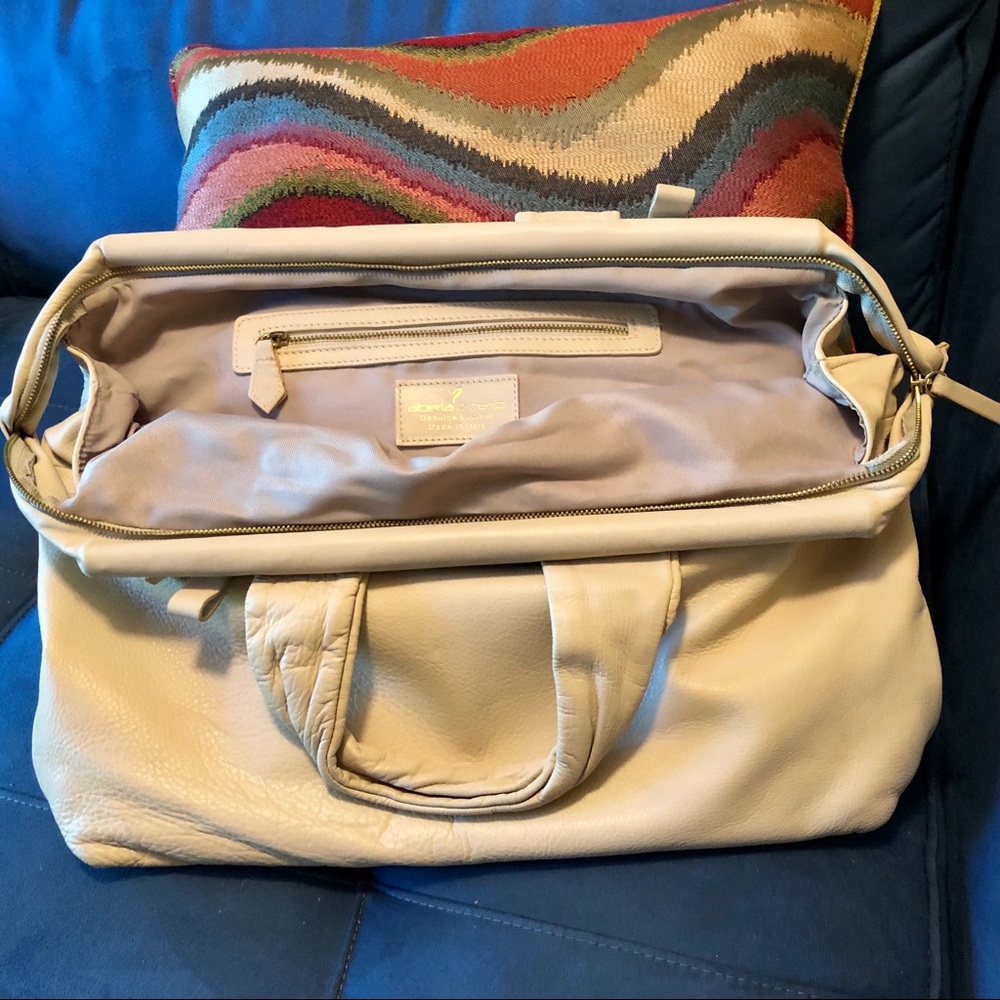 Dreamy leather Alberta Di Canio laptop tote.